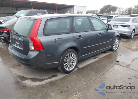 2009 Volvo V50 2.4I z USA, uszkodzony, nr VIN YV1MW390392468563